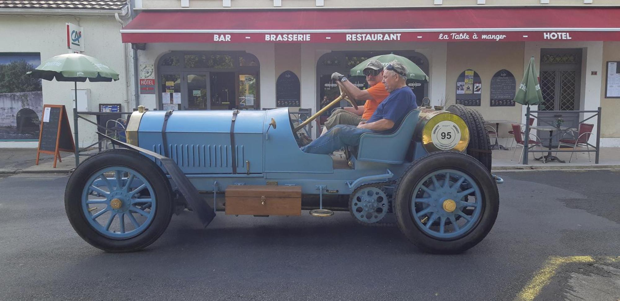 Logis Hotel Du Champ De Foire Saint-Aulaye-Puymangou Zewnętrze zdjęcie